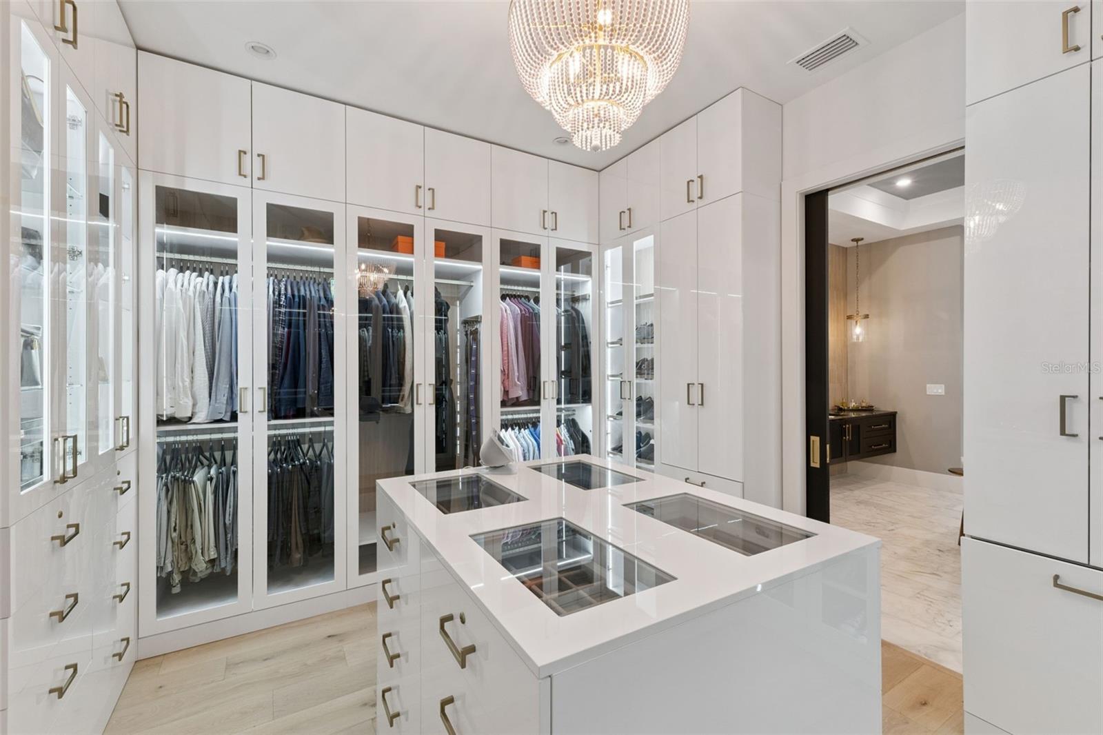 DIXIE TERRACE - Residential