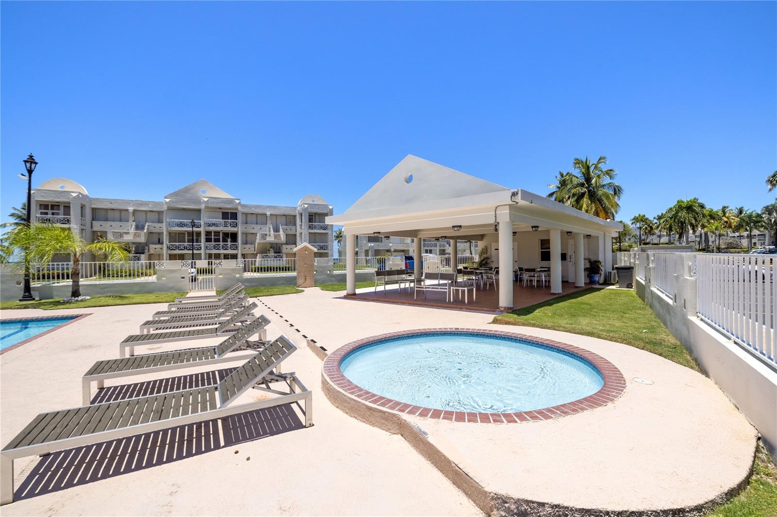 COSTA DORADA II - Residential