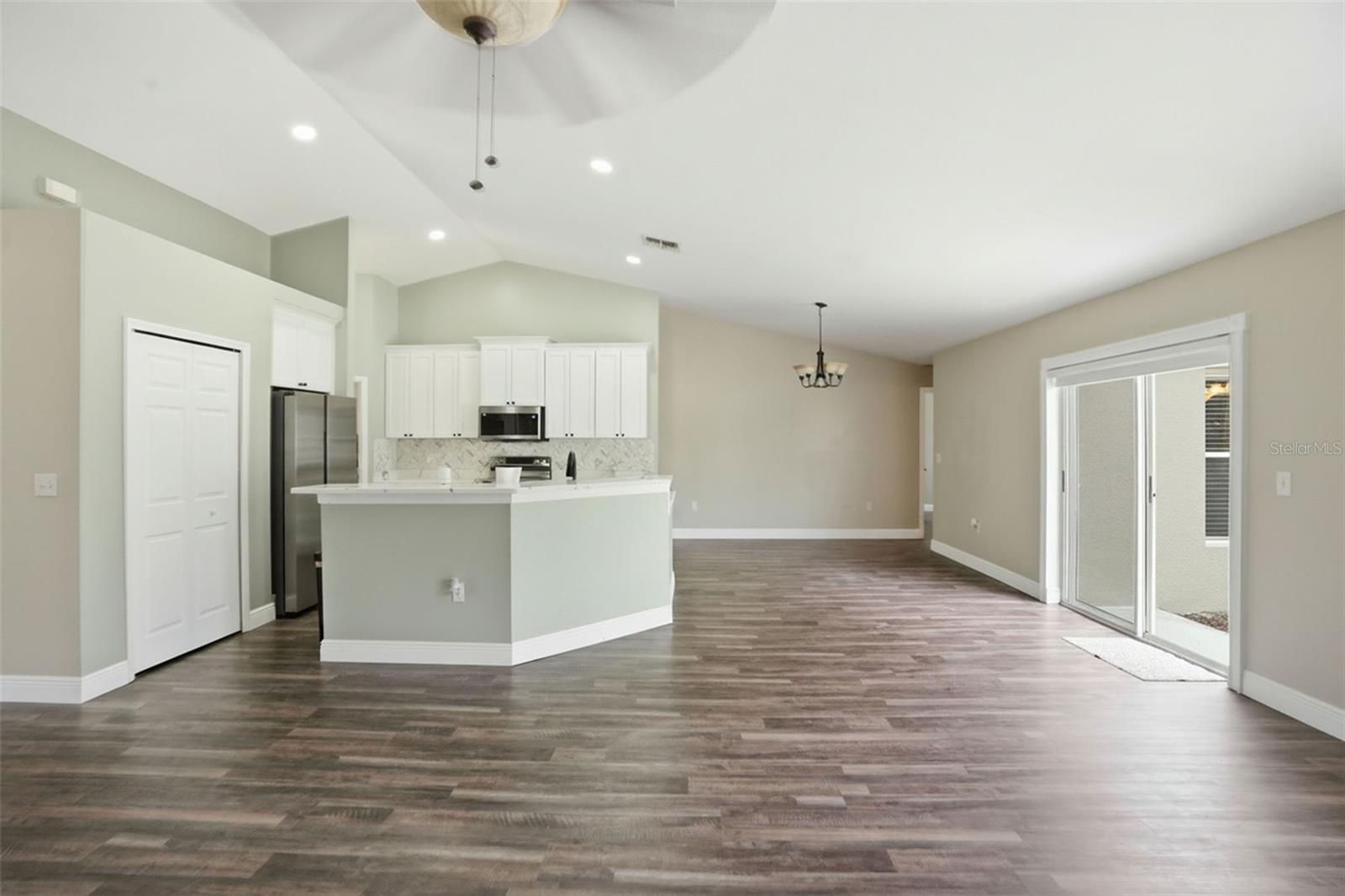SPRING HILL UNIT 18 - Residential