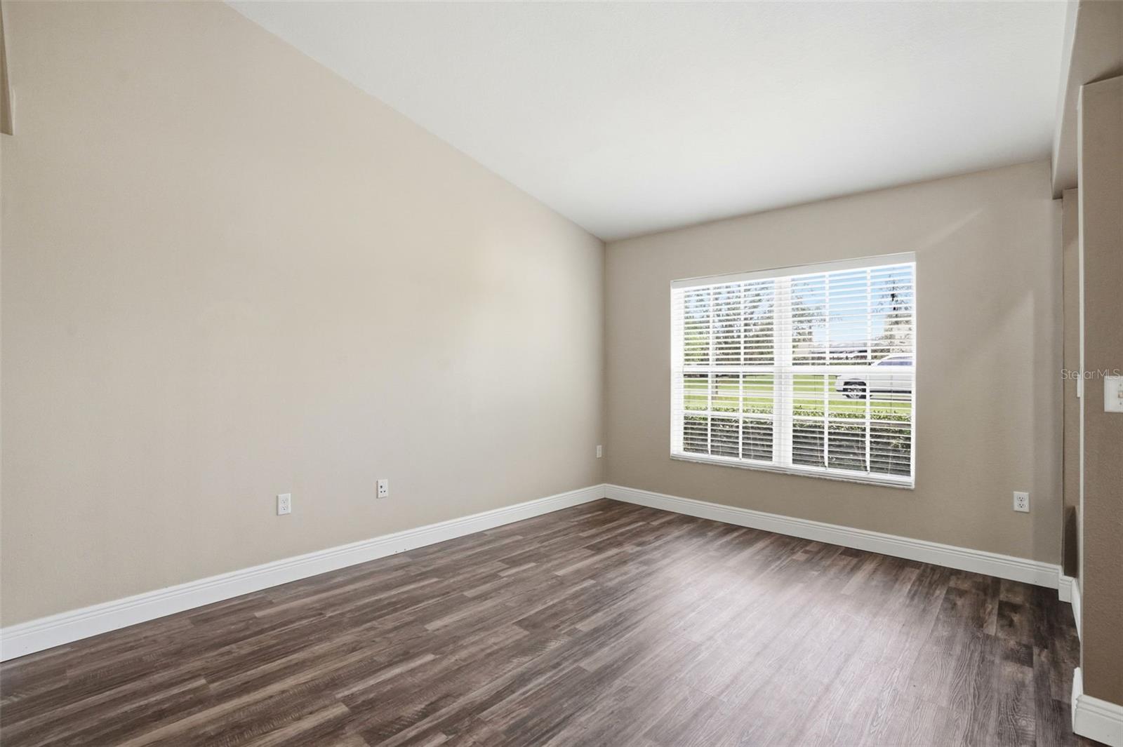 SPRING HILL UNIT 18 - Residential