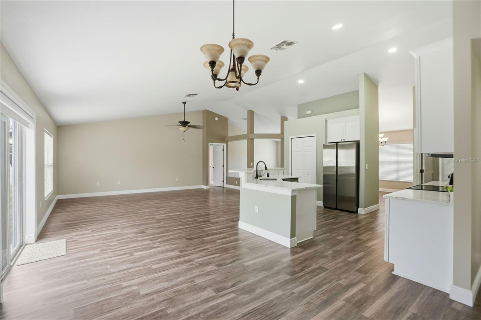 SPRING HILL UNIT 18 - Residential