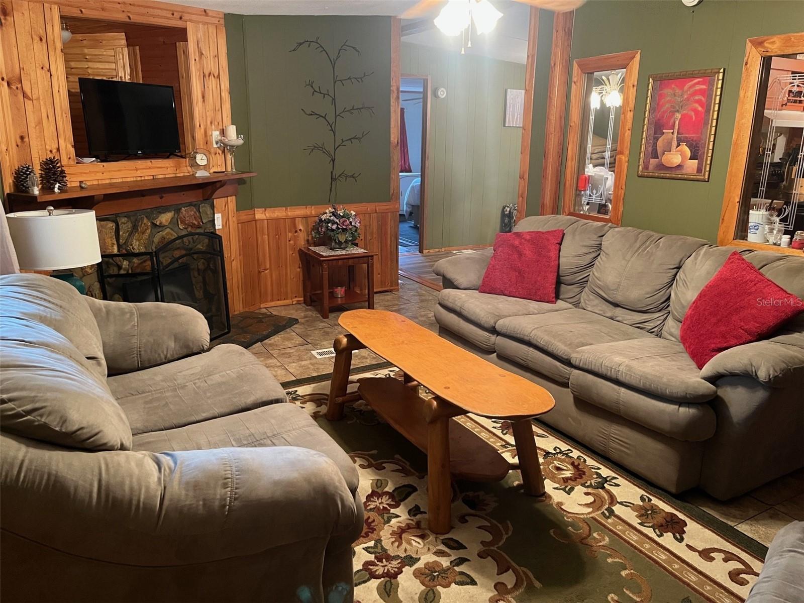 MINI FARMS UNIT 8 UNREC 1A000 - Residential