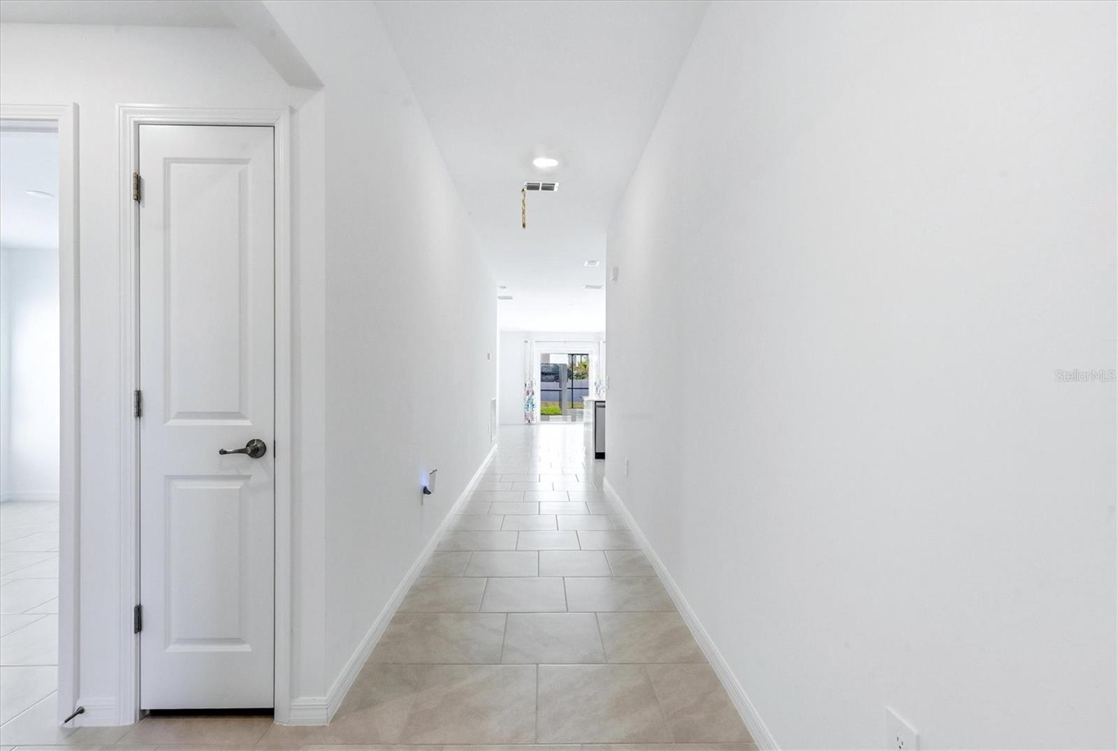 ROTONDA LAKES - Residential