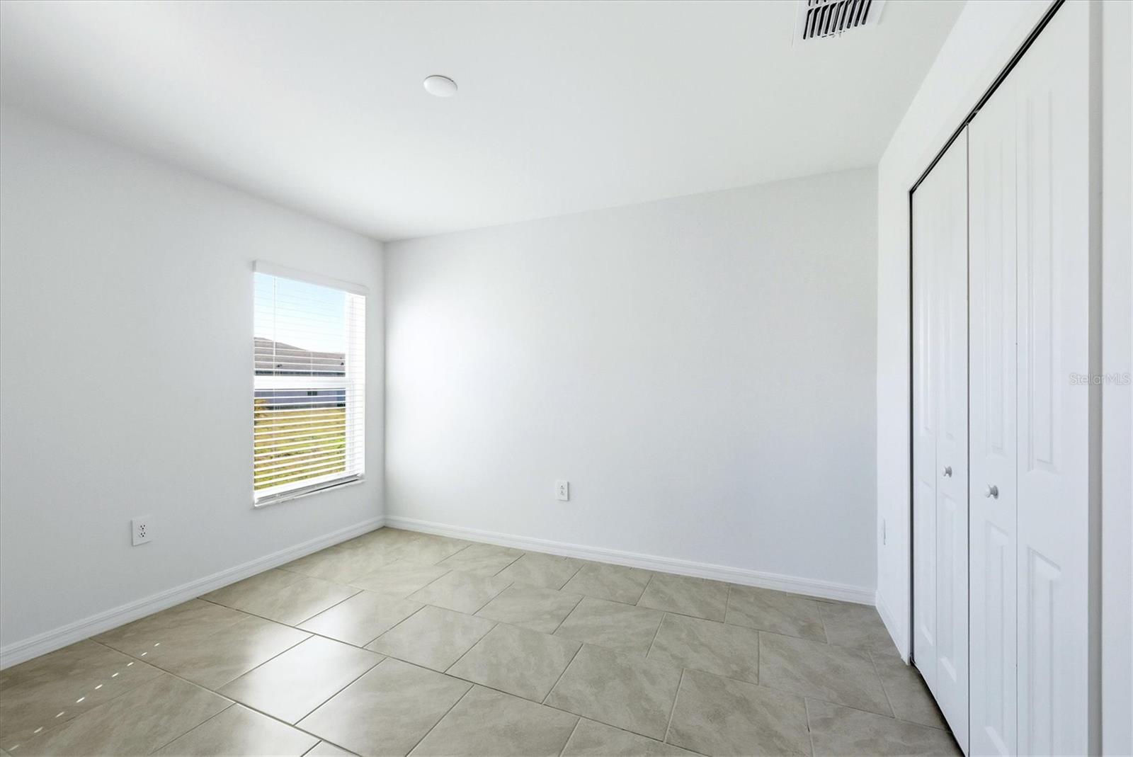ROTONDA LAKES - Residential