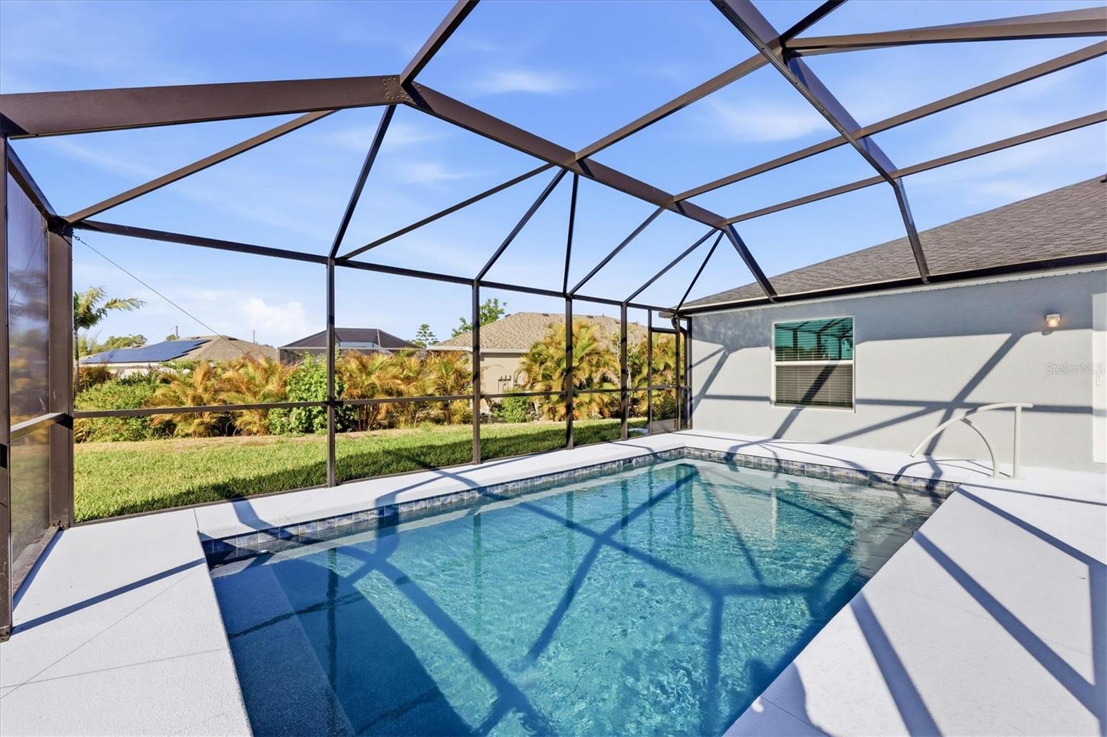 ROTONDA LAKES - Residential