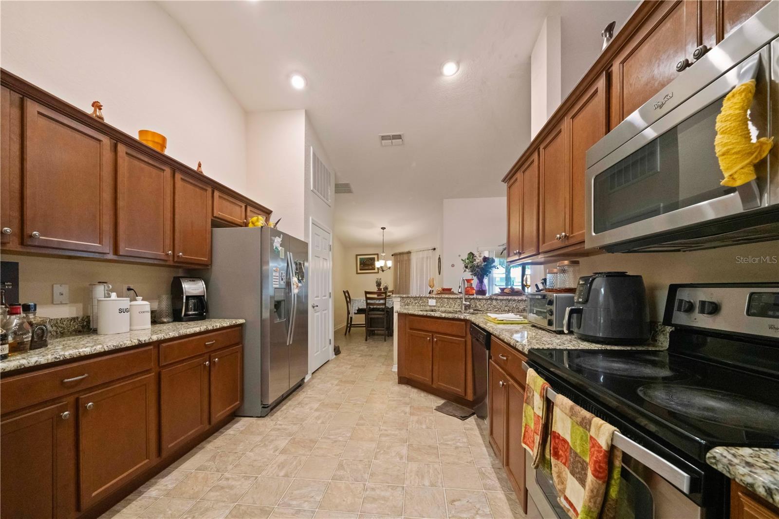 CRESCENT VIEW - Residential