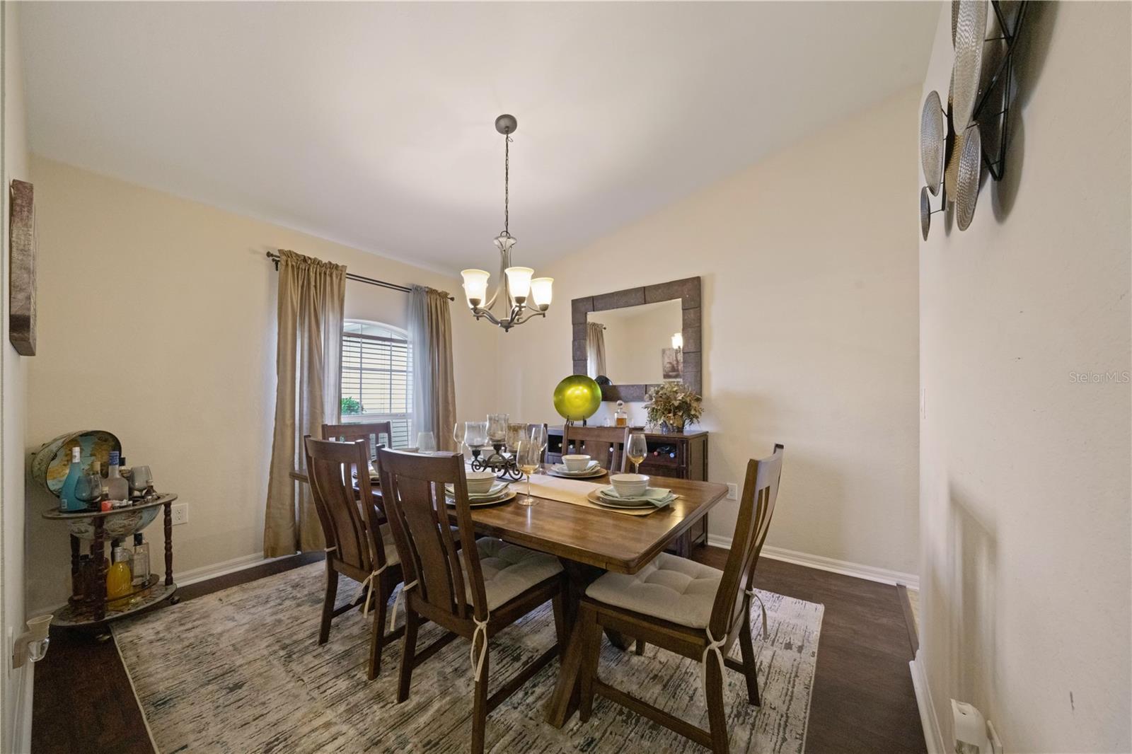 CRESCENT VIEW - Residential