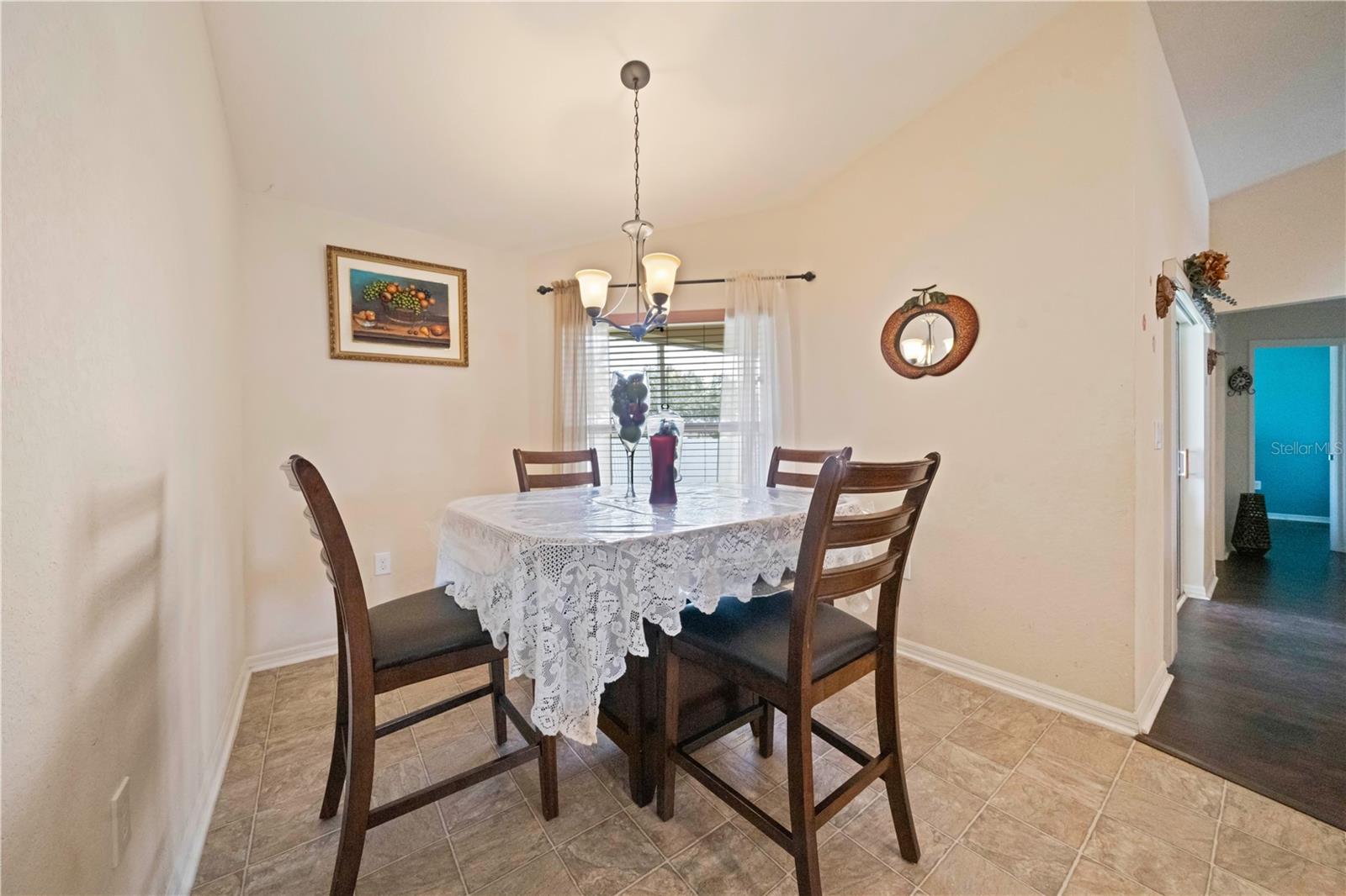 CRESCENT VIEW - Residential