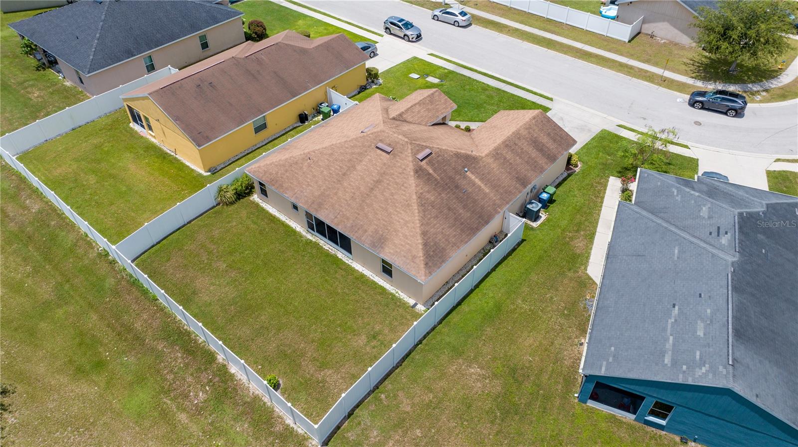 CRESCENT VIEW - Residential