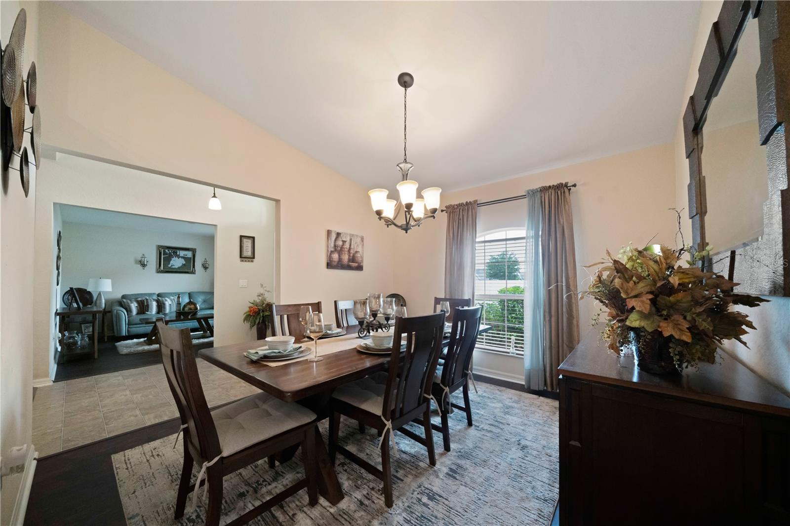 CRESCENT VIEW - Residential