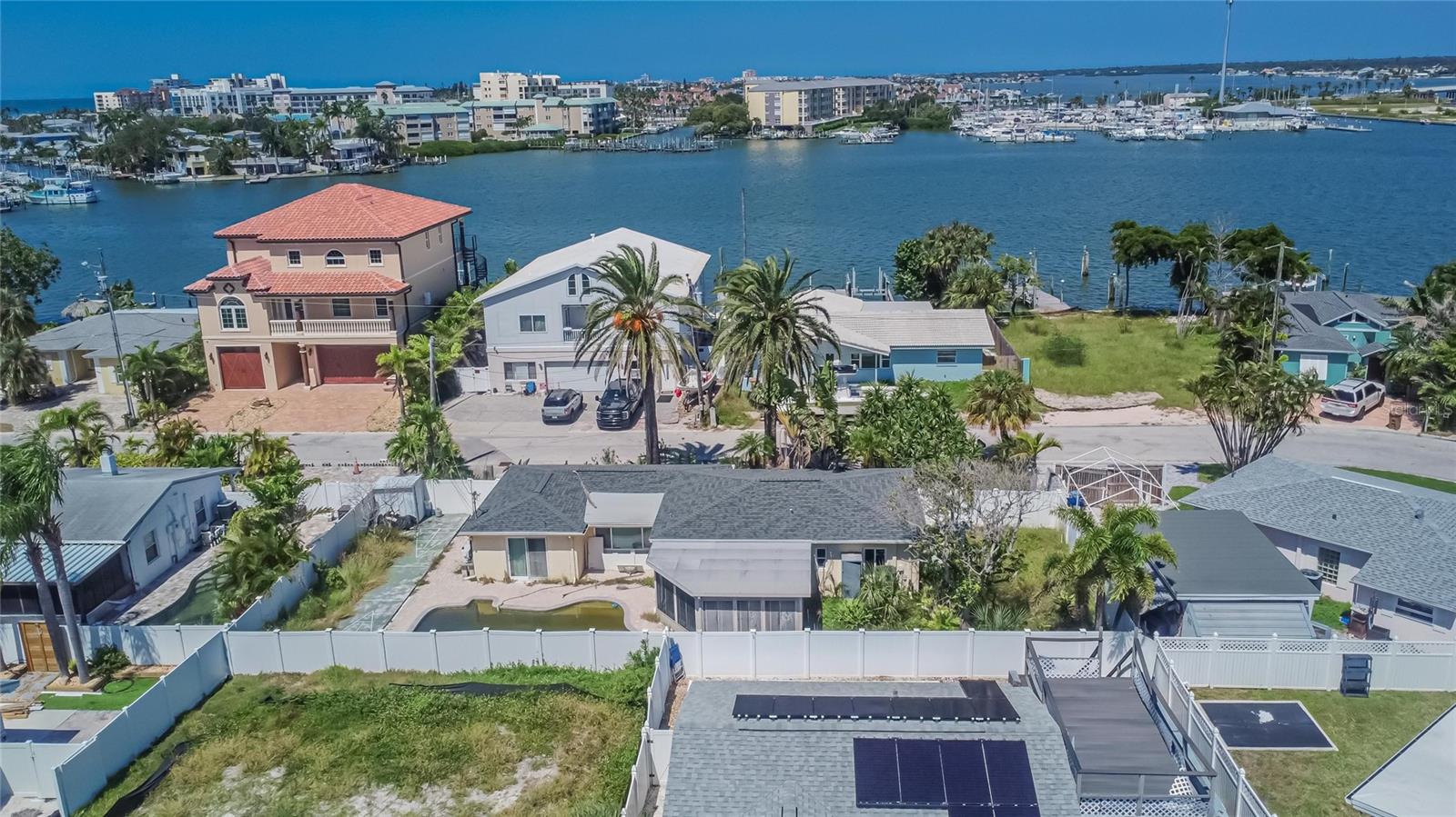 MADEIRA SHORES 1ST ADD - Residential