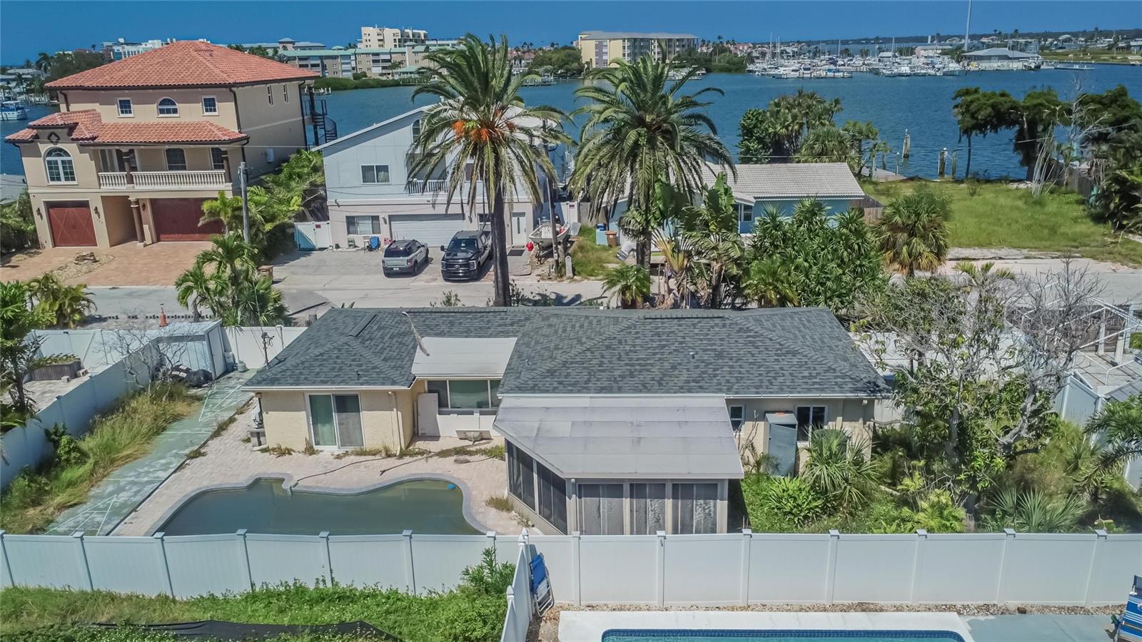 MADEIRA SHORES 1ST ADD - Residential