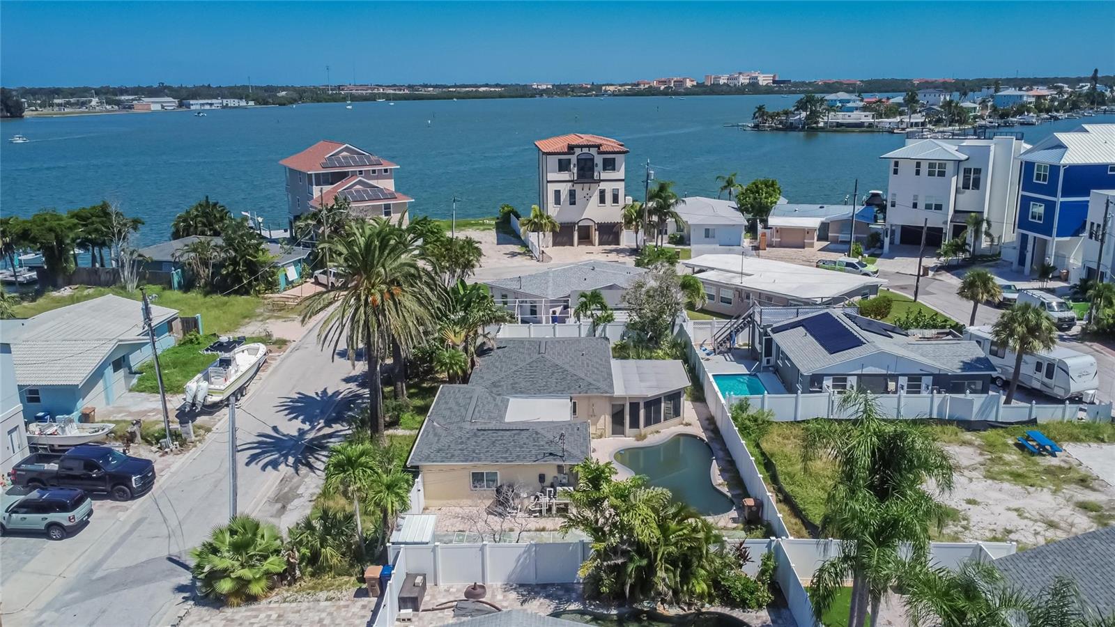 MADEIRA SHORES 1ST ADD - Residential