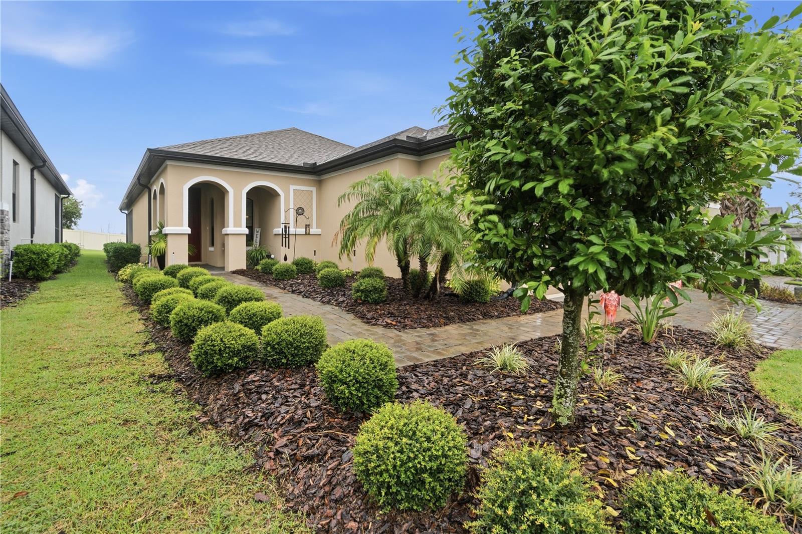 959 BRAEWOOD DRIVE