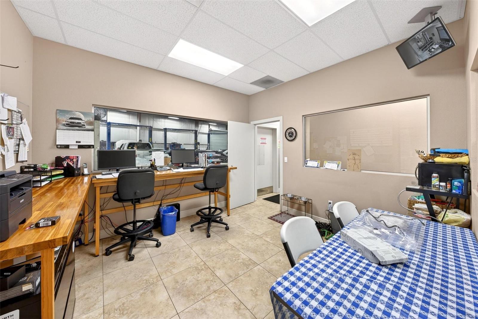 SOUTH PARK BUS CENTER REP 2 - Commercial Sale