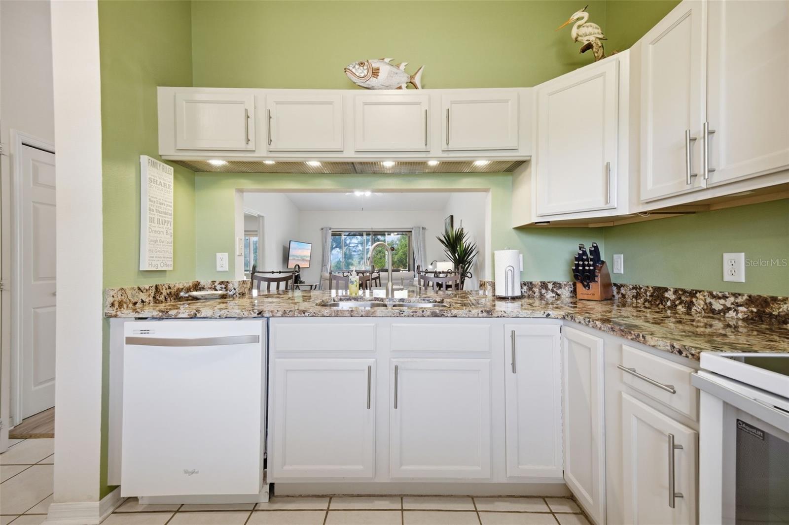 SEASCAPE CONDO OF TARPON SPGS - Residential