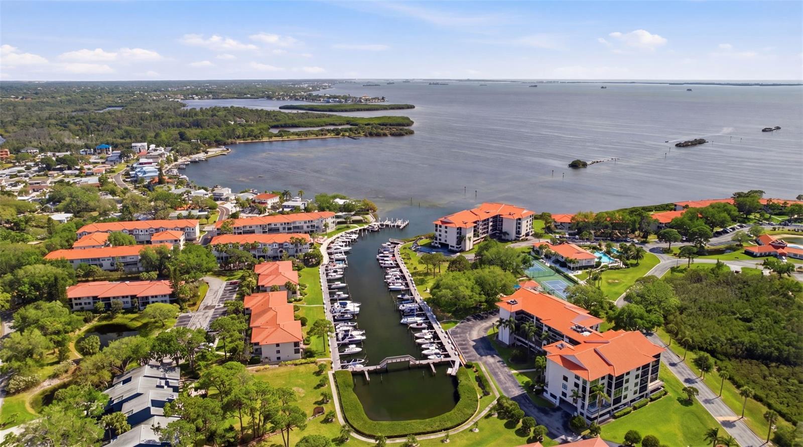 SEASCAPE CONDO OF TARPON SPGS - Residential
