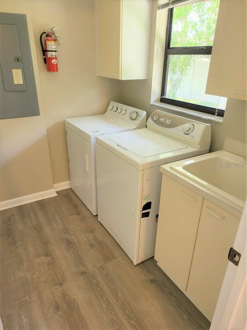 QUAIL OAKS - Residential
