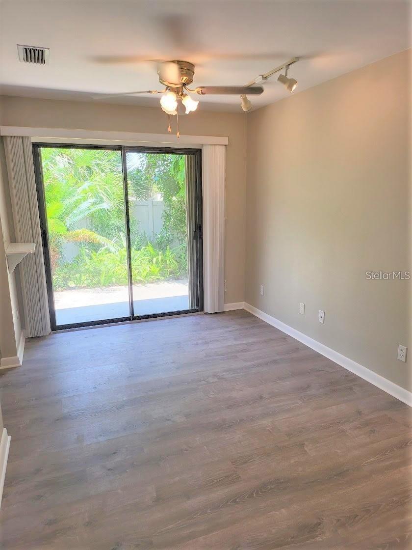 QUAIL OAKS - Residential