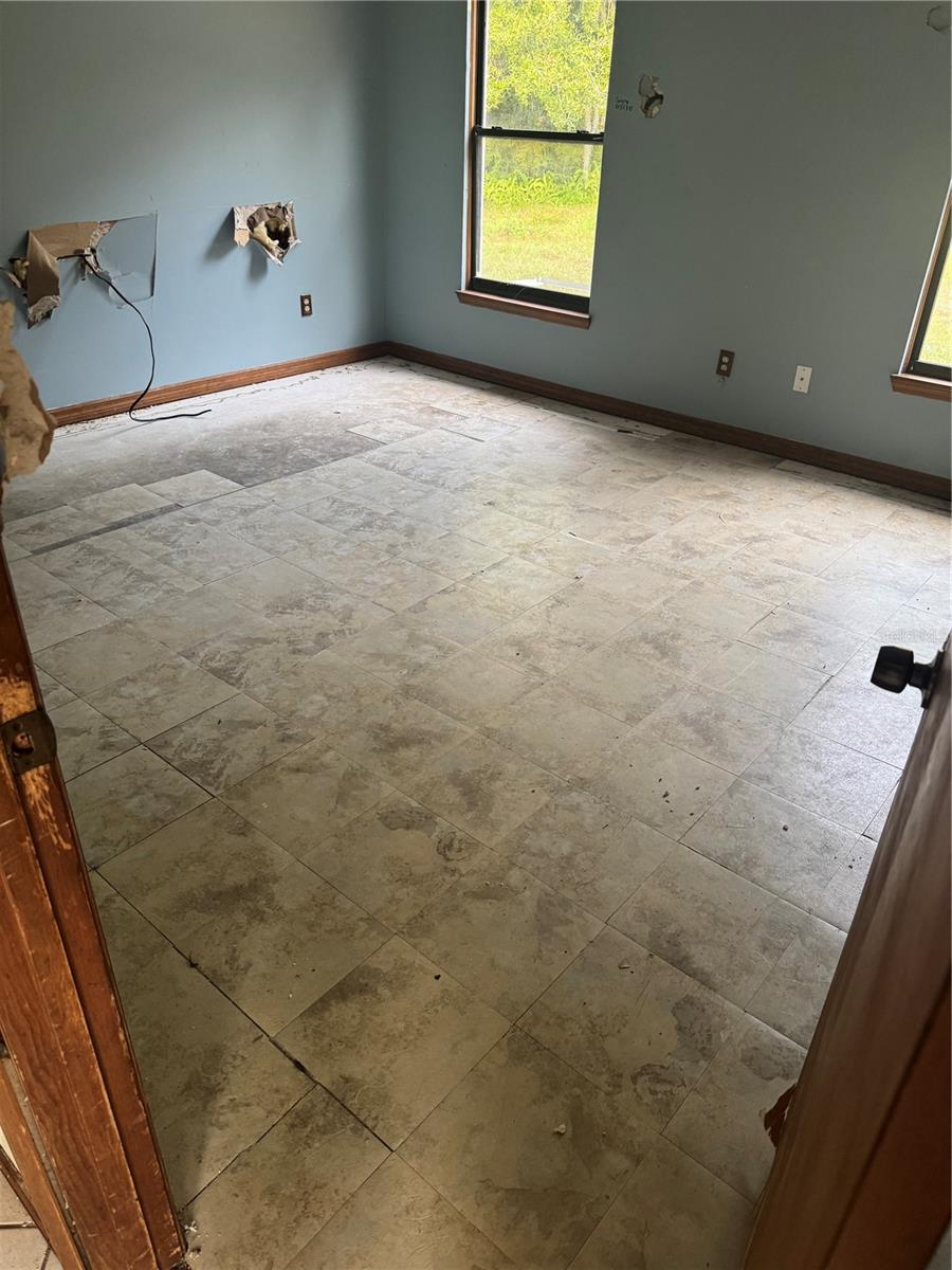 1651 GRANADA BOULEVARD