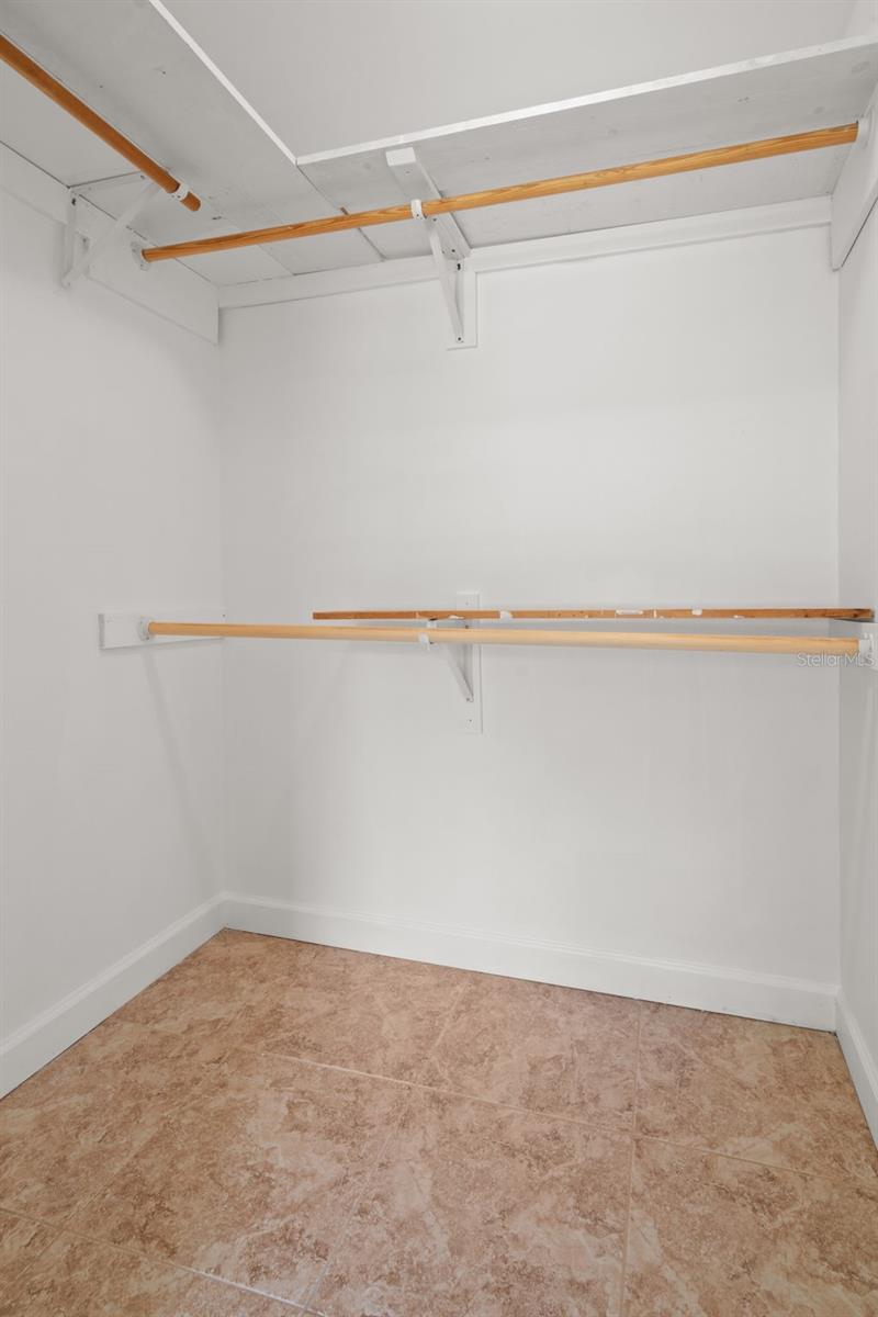 RIDGE MANOR FARMS - Residential