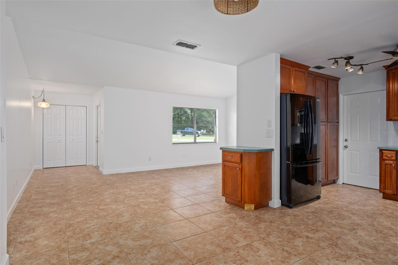 RIDGE MANOR FARMS - Residential