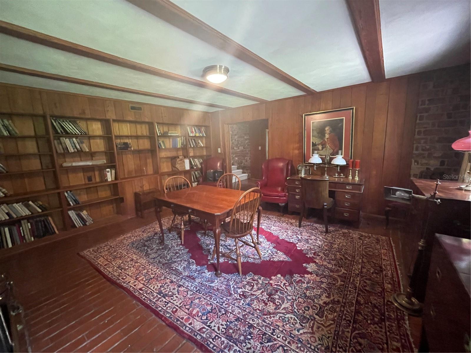 LAZONBY ACRES - Residential Lease