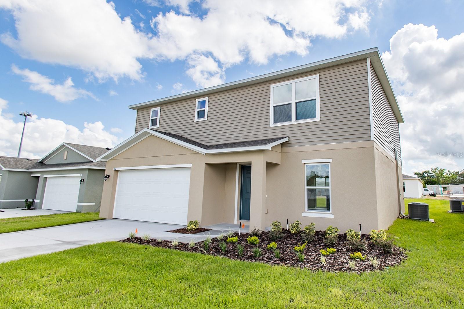 HILLVIEW - Residential Lease