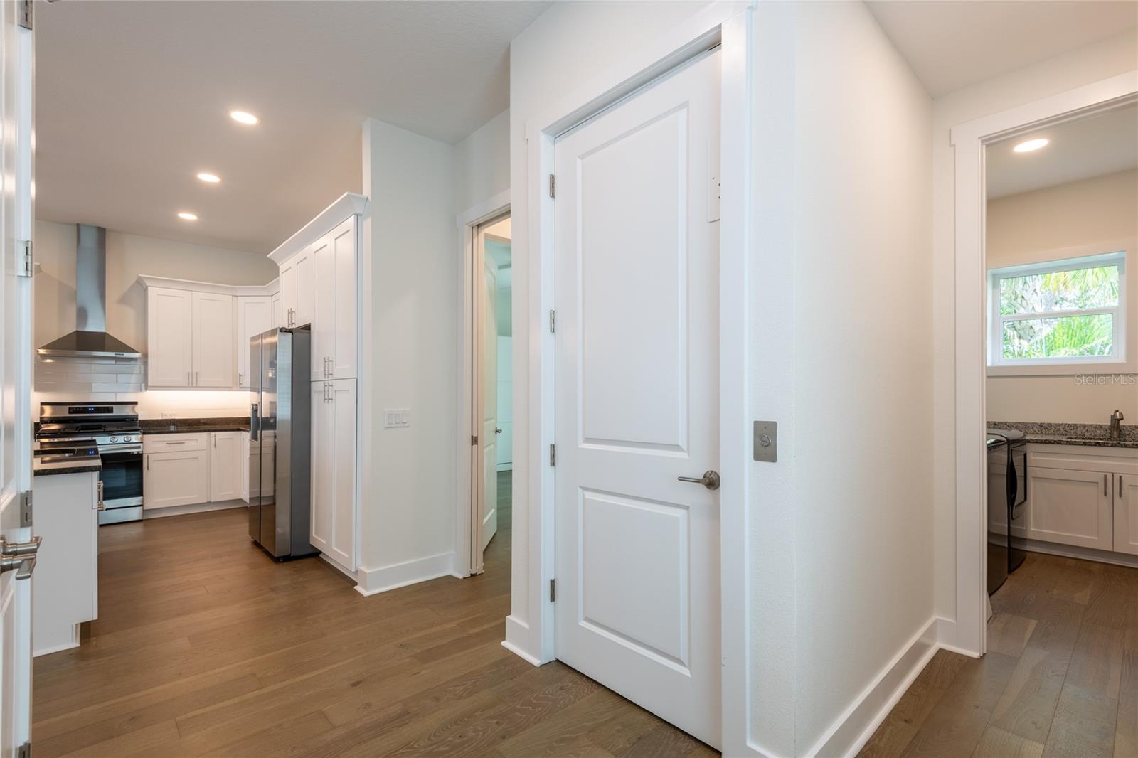 OAK BEND TWNHMS - Residential