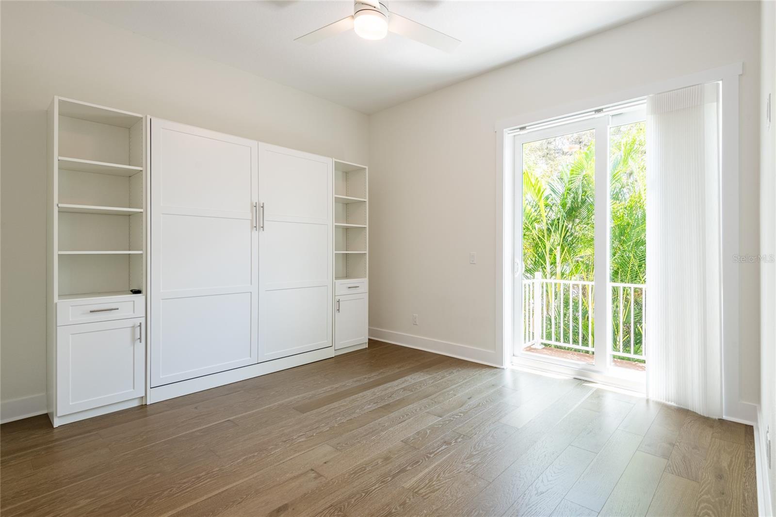 OAK BEND TWNHMS - Residential