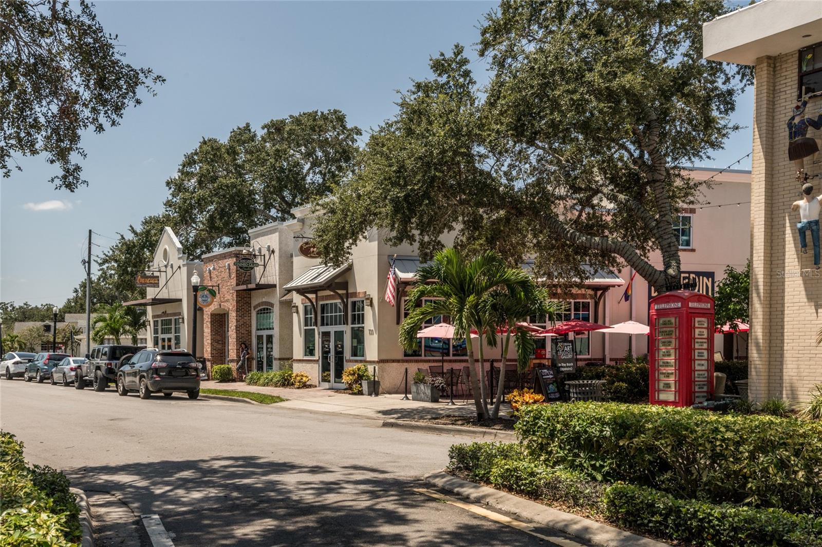 OAK BEND TWNHMS - Residential