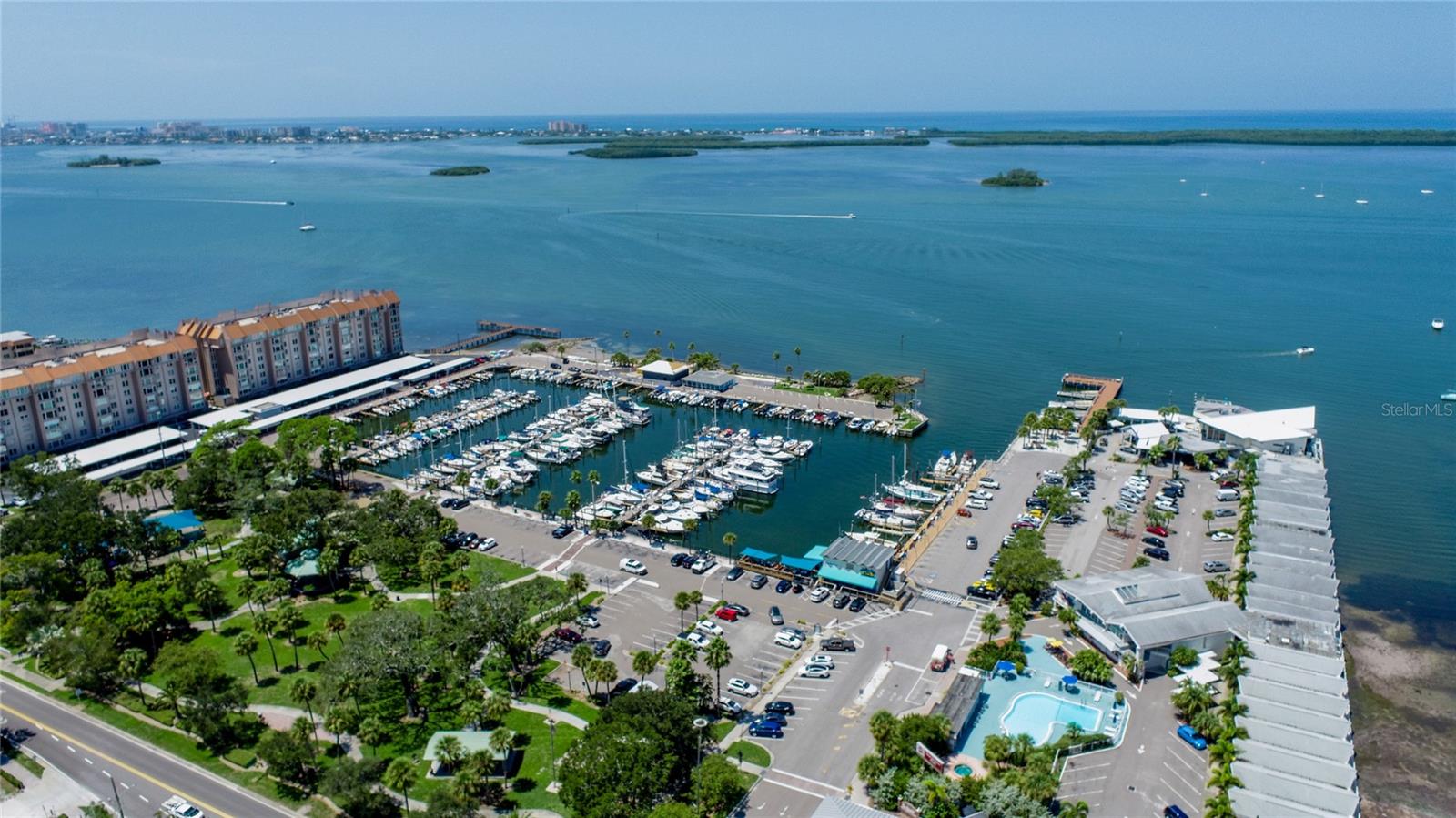 OAK BEND TWNHMS - Residential