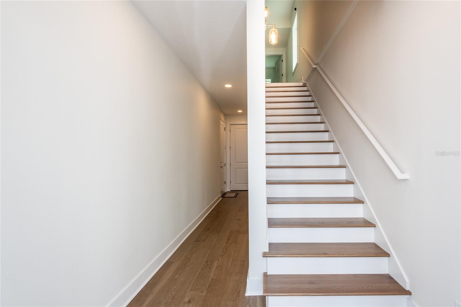 OAK BEND TWNHMS - Residential