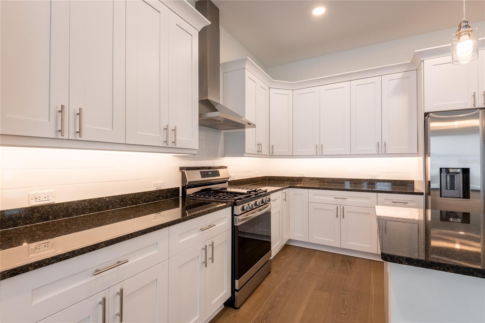 OAK BEND TWNHMS - Residential