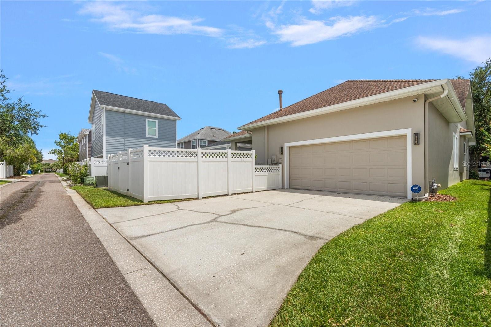 WESTCHASE SEC 323 - Residential