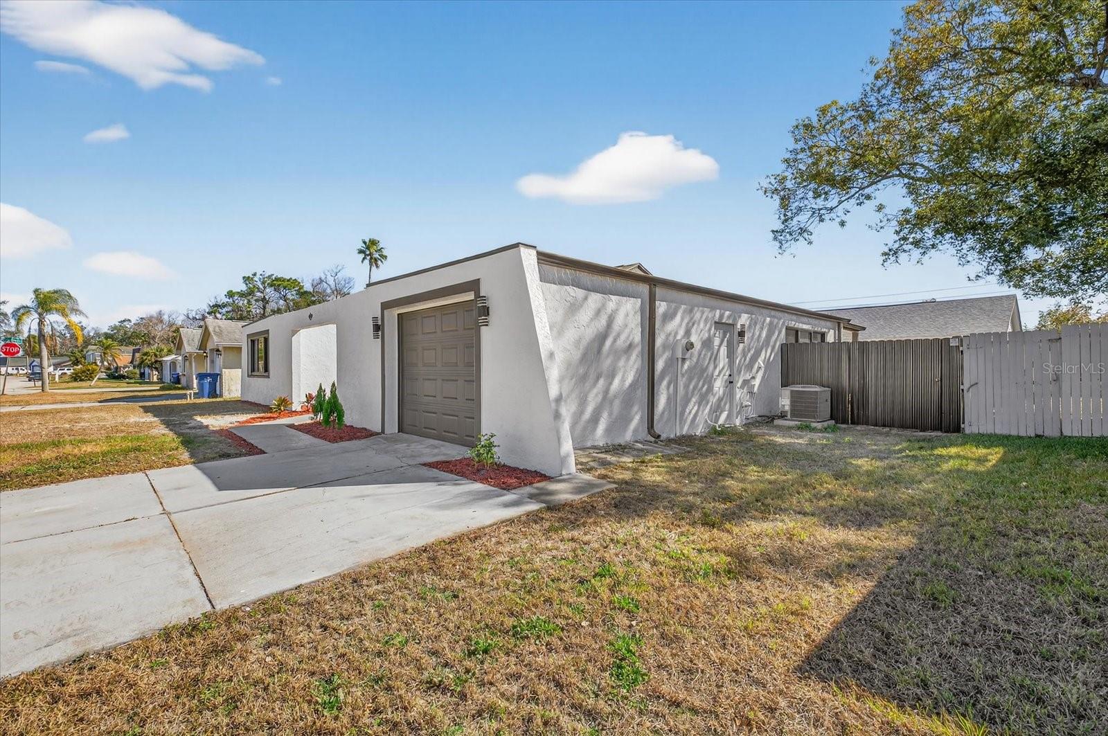 BEACON SQUARE - Residential