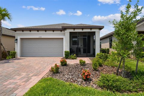 Photo of 1309 Lombardi Court, Kissimmee, FL 34759 (MLS # S5129926)
