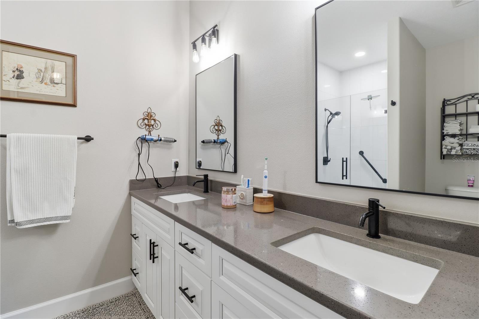 THE MOORINGS AT POINT OF WOODS - Residential