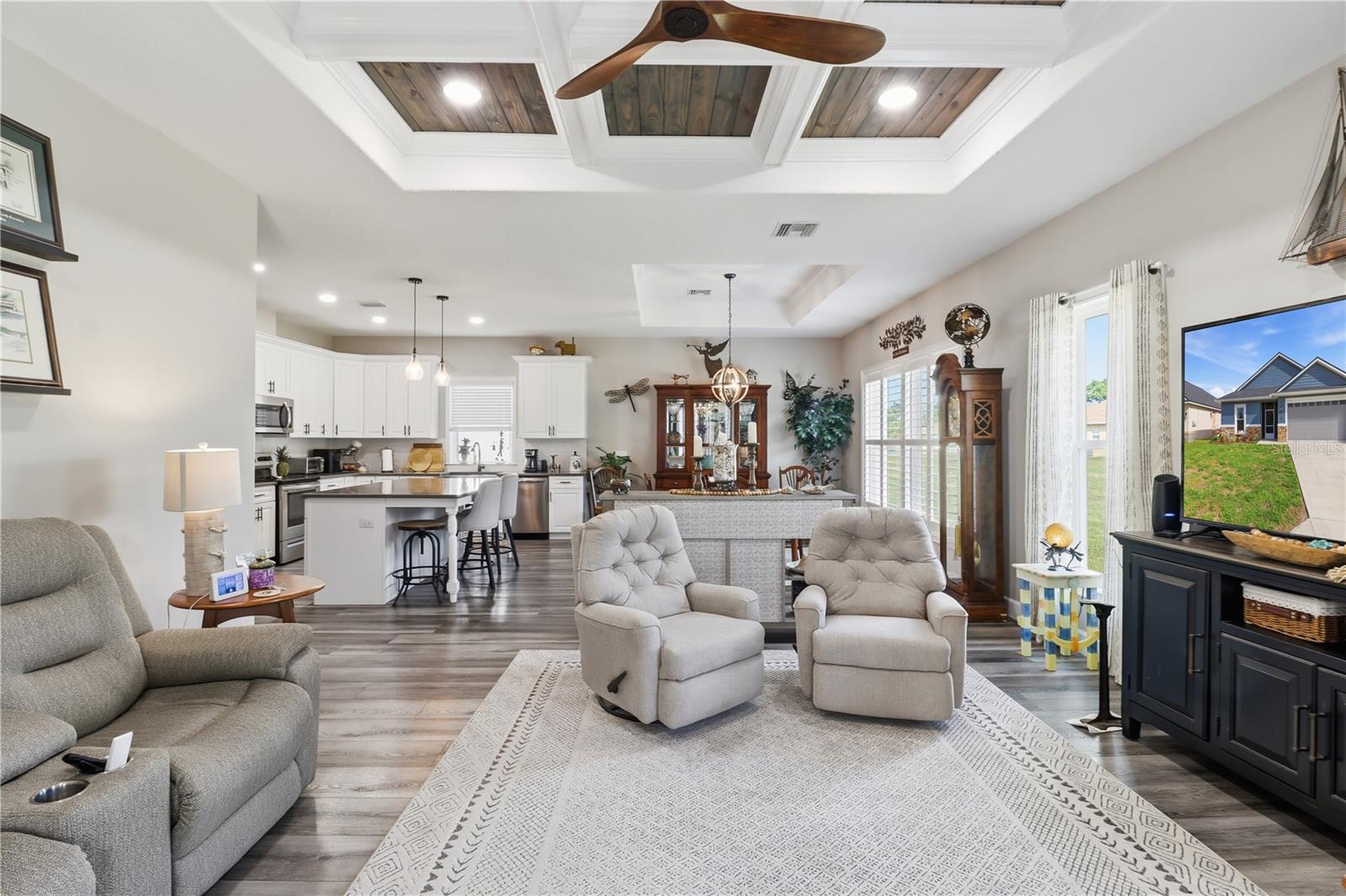 THE MOORINGS AT POINT OF WOODS - Residential