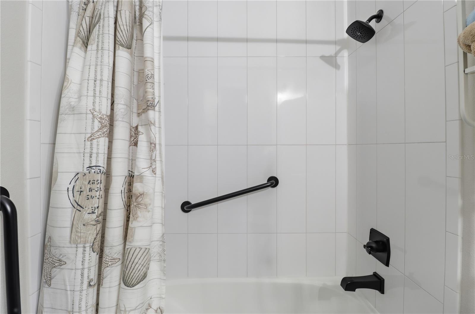 THE MOORINGS AT POINT OF WOODS - Residential