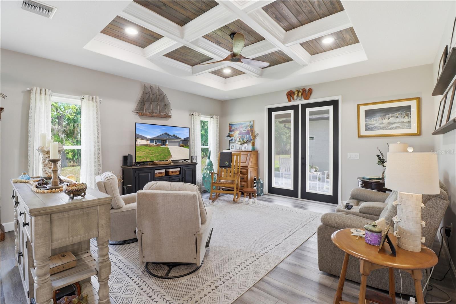 THE MOORINGS AT POINT OF WOODS - Residential