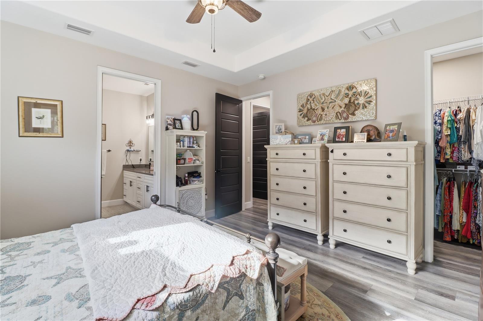 THE MOORINGS AT POINT OF WOODS - Residential