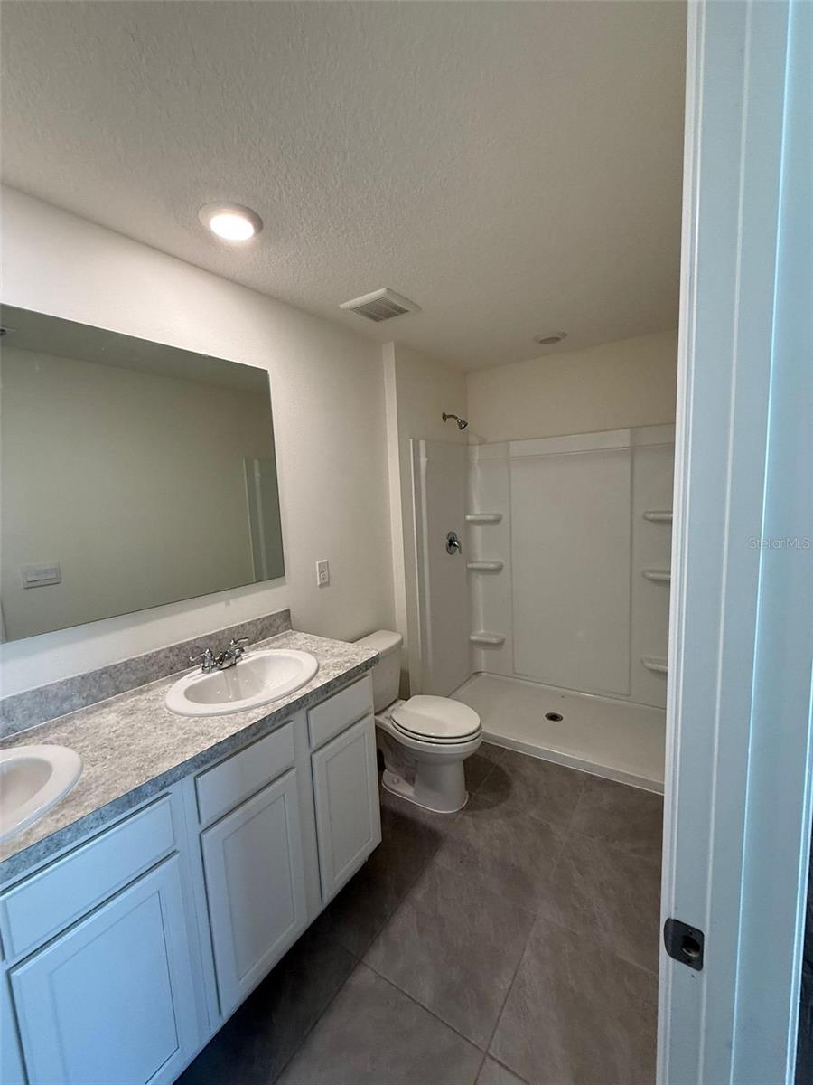 BUENA LAGO PH 1 & 2 - Residential Lease