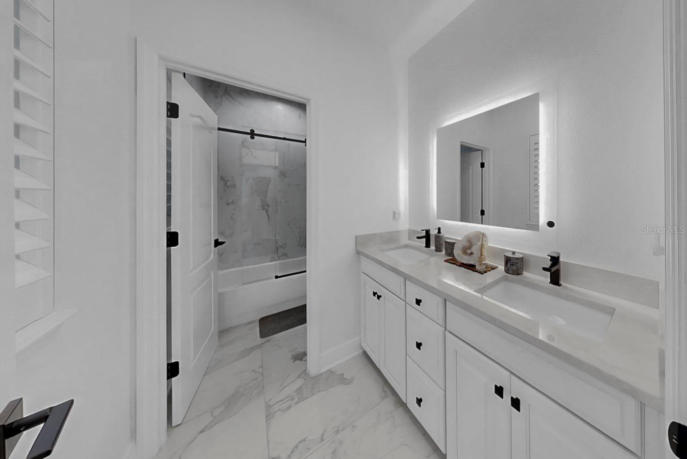 MIRABAY PH 3C-1 - Residential