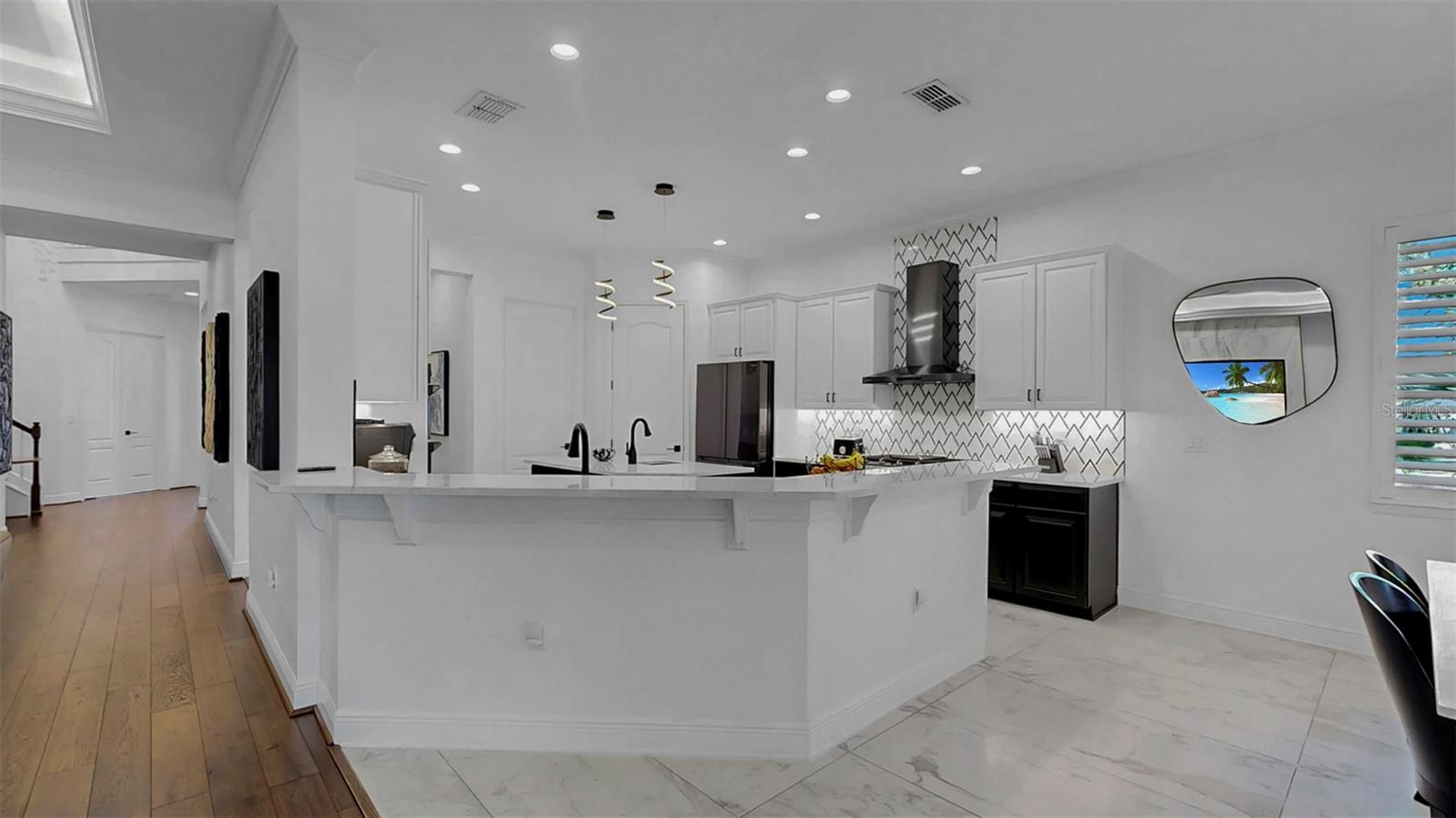 MIRABAY PH 3C-1 - Residential