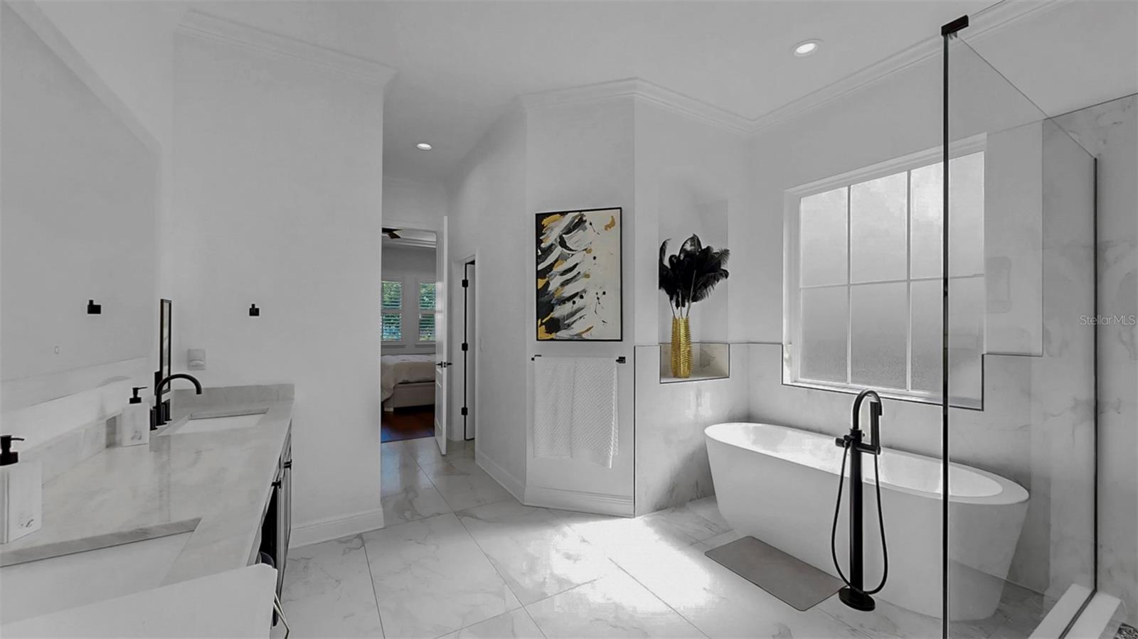 MIRABAY PH 3C-1 - Residential