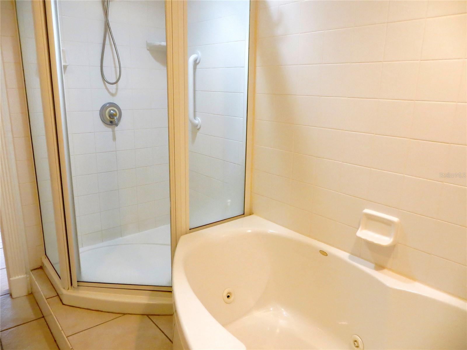 RIVERS EDGE HARBOUR VILLAGE - Residential