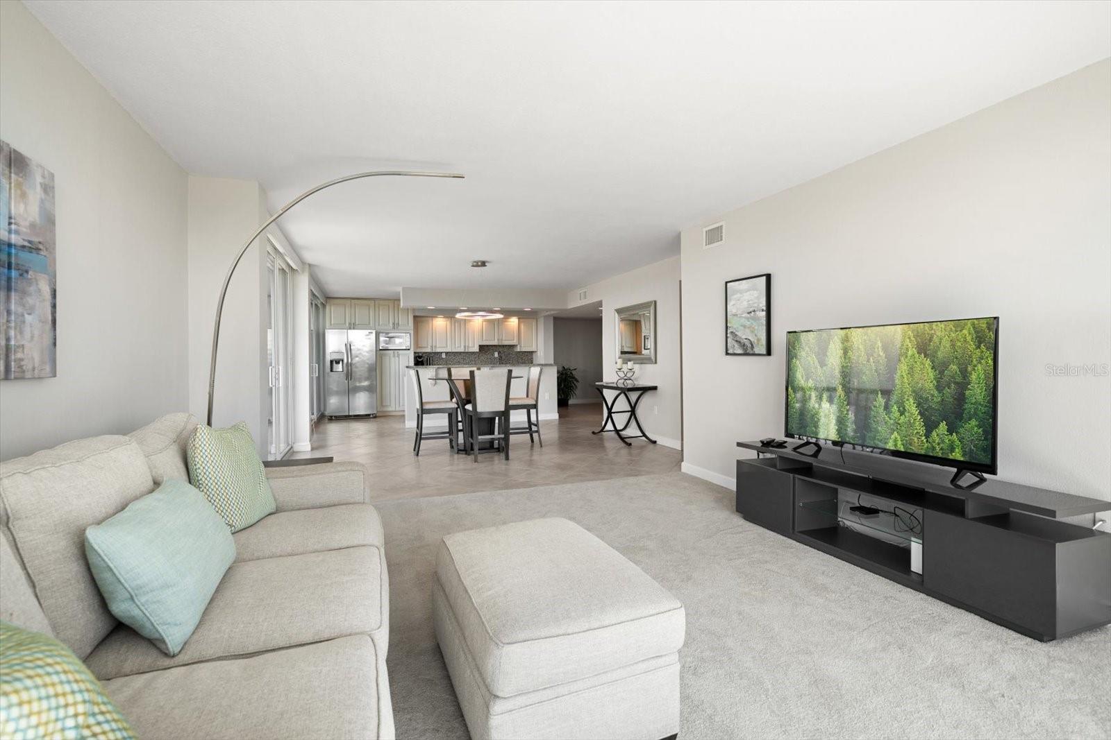 STARBOARD TOWER - Residential Lease