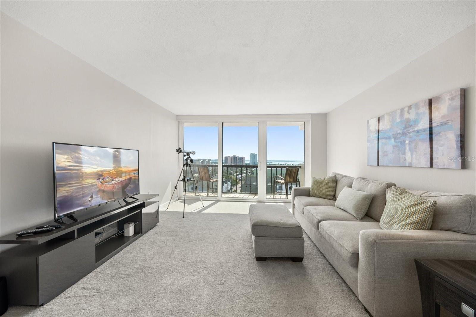 STARBOARD TOWER - Residential Lease