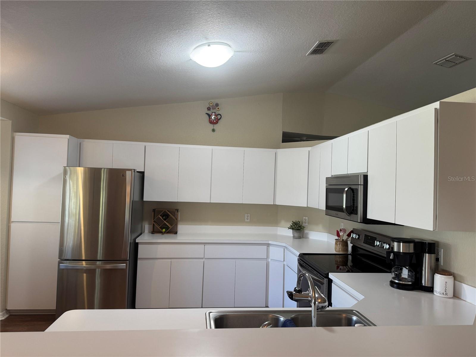 6071 SW 105TH PLACE